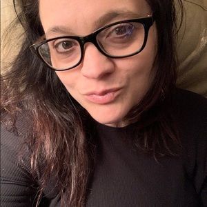 Meet your Posher, Jeanine